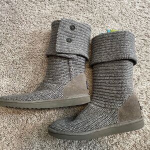 UGG Womens Classic Cardy Grey Fashion Boots Size 8